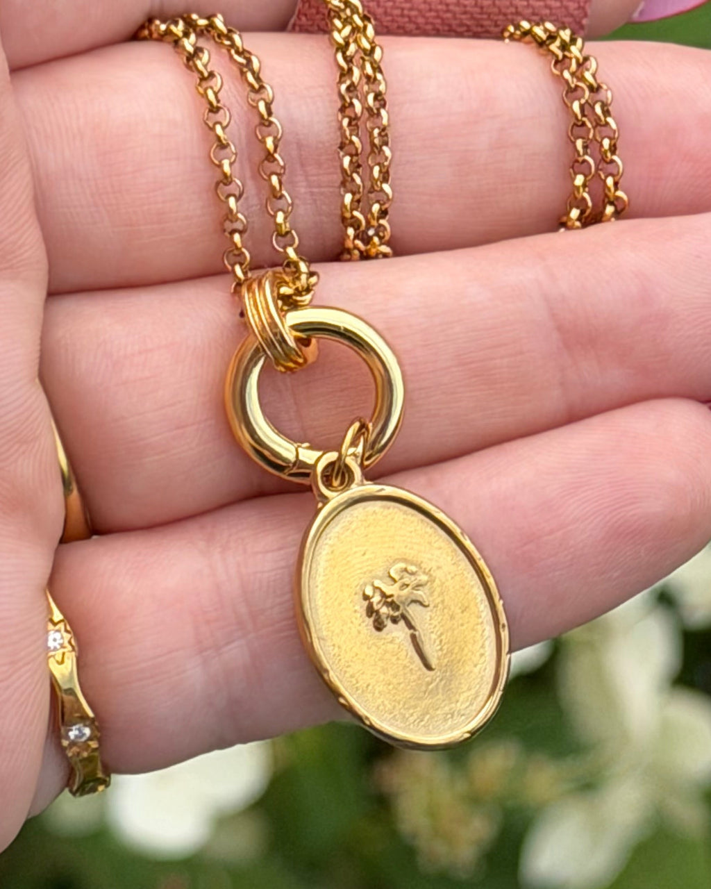 MAIA Charm Chain